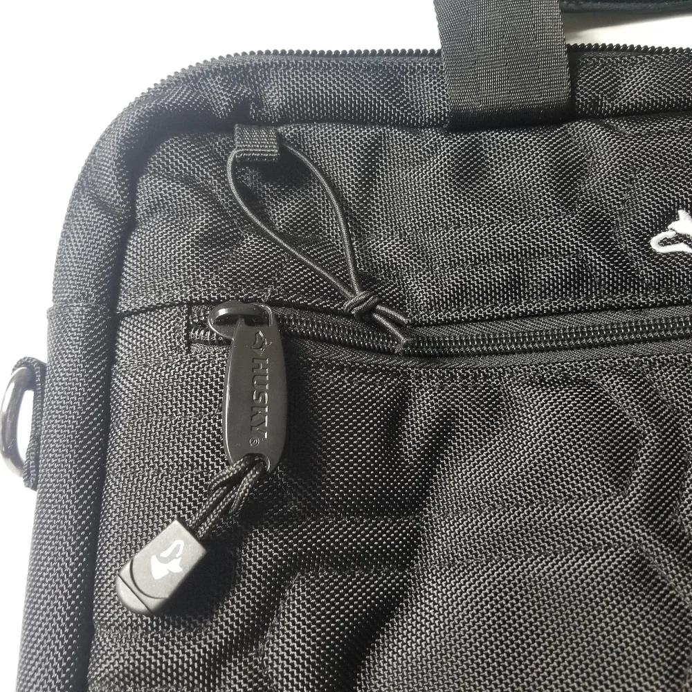 LIKE NEW HUSKY HEAVY DUTY BRIEFCASE